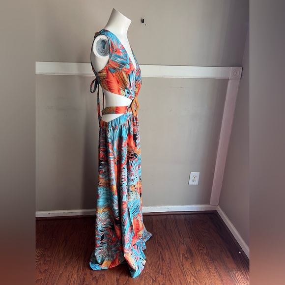 The Sang Maxi Dress Size M - Picture 2 of 4